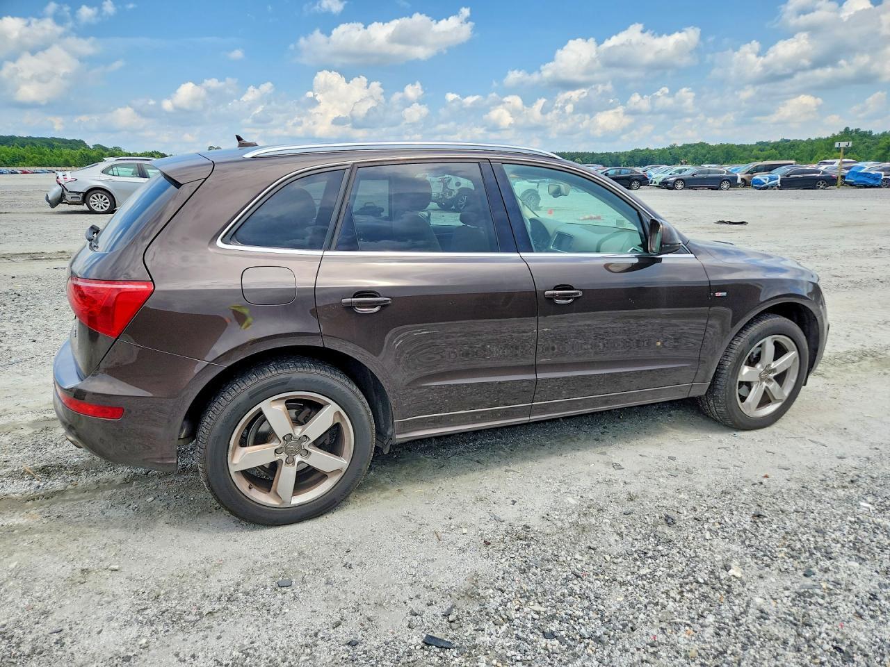 2011 Audi Q5 Premium Plus - Image 3