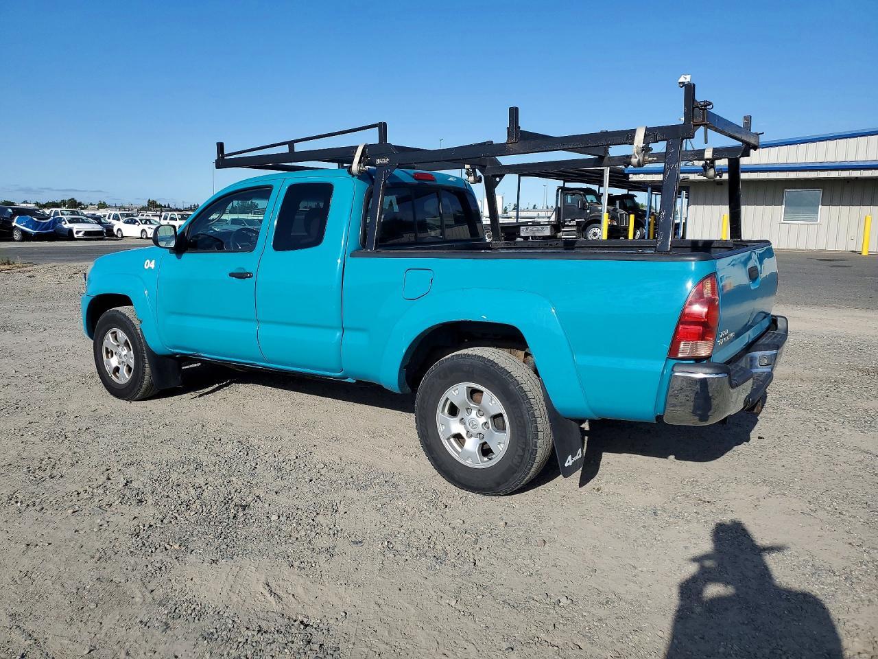 2005 Toyota Tacoma Access Cab - Image 2