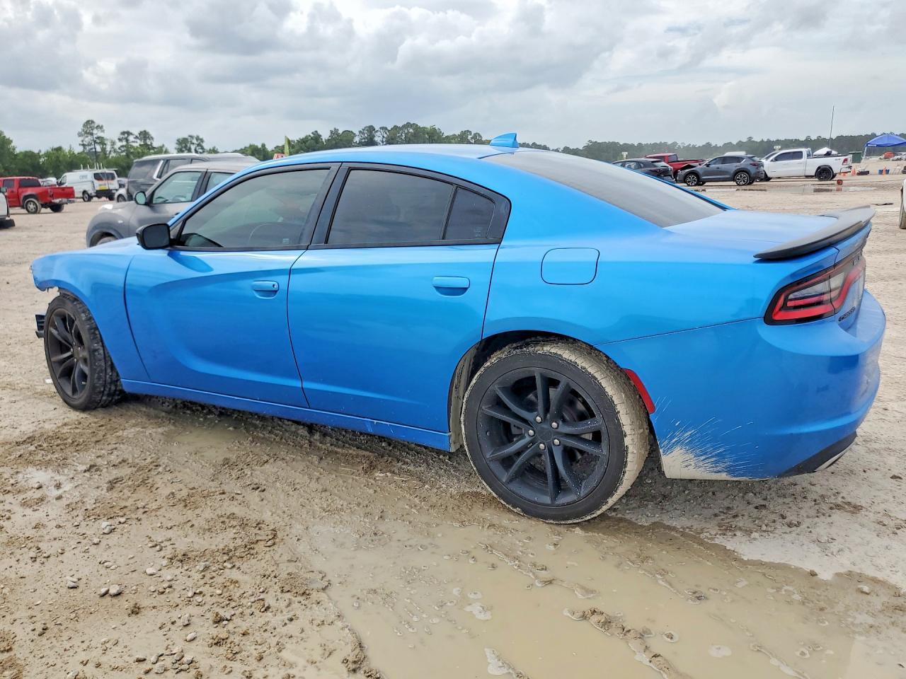 2016 Dodge Charger Sxt - Фото 2