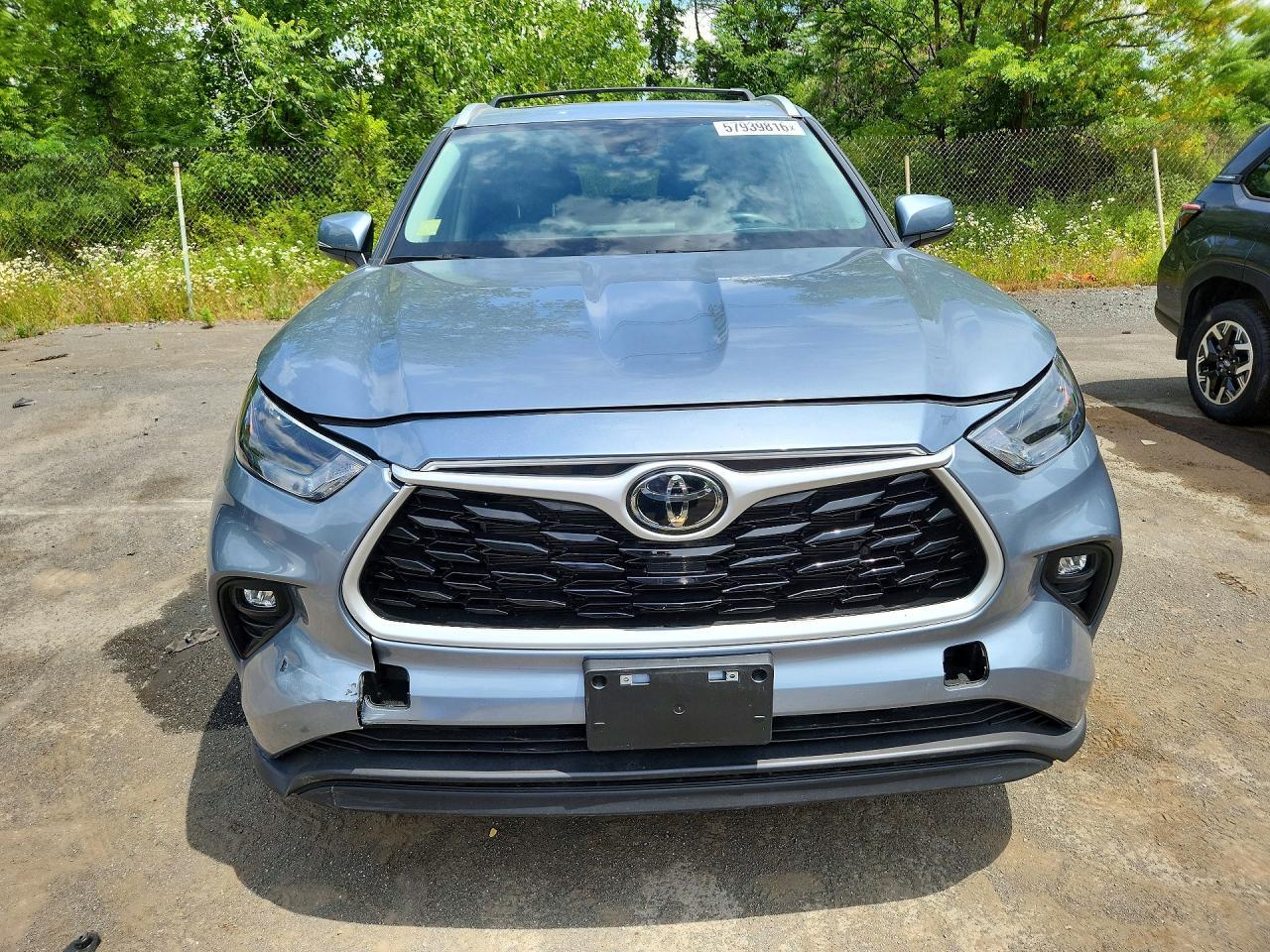2024 Toyota Highlander Xle - Image 5