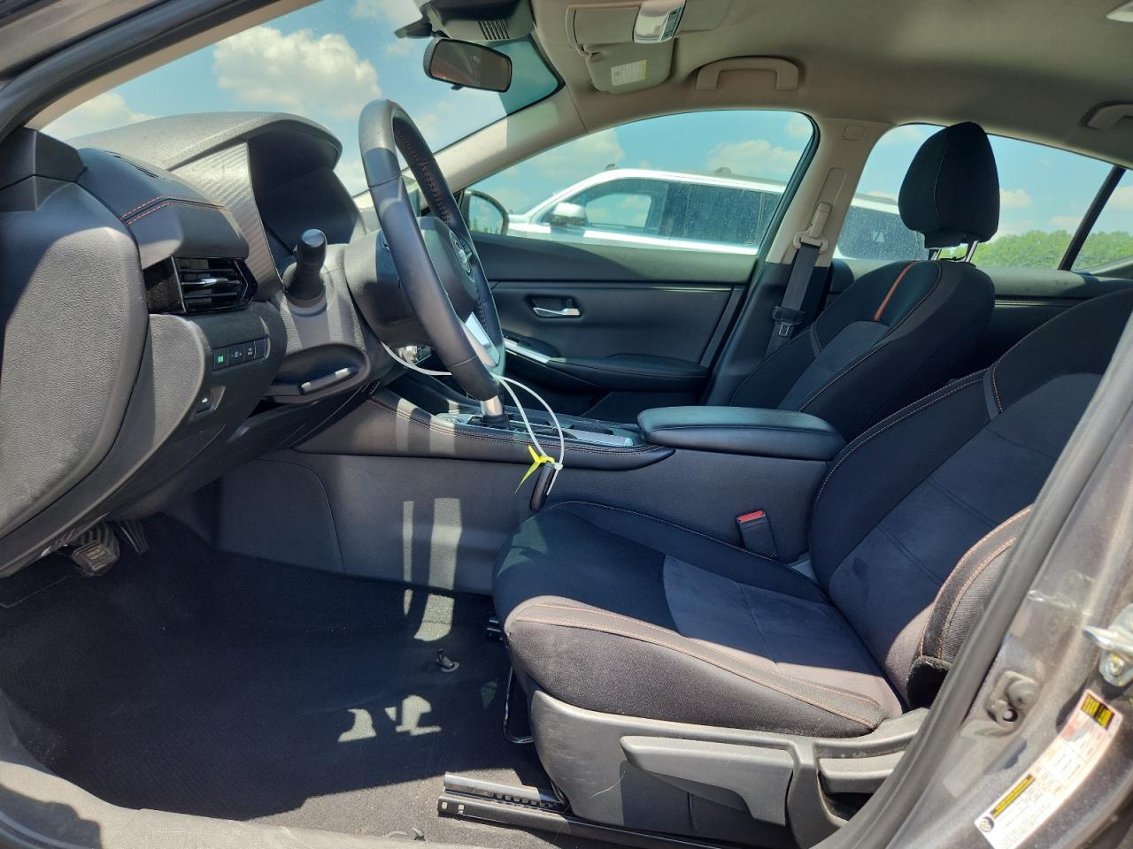 2021 Nissan Sentra Sr - Image 7
