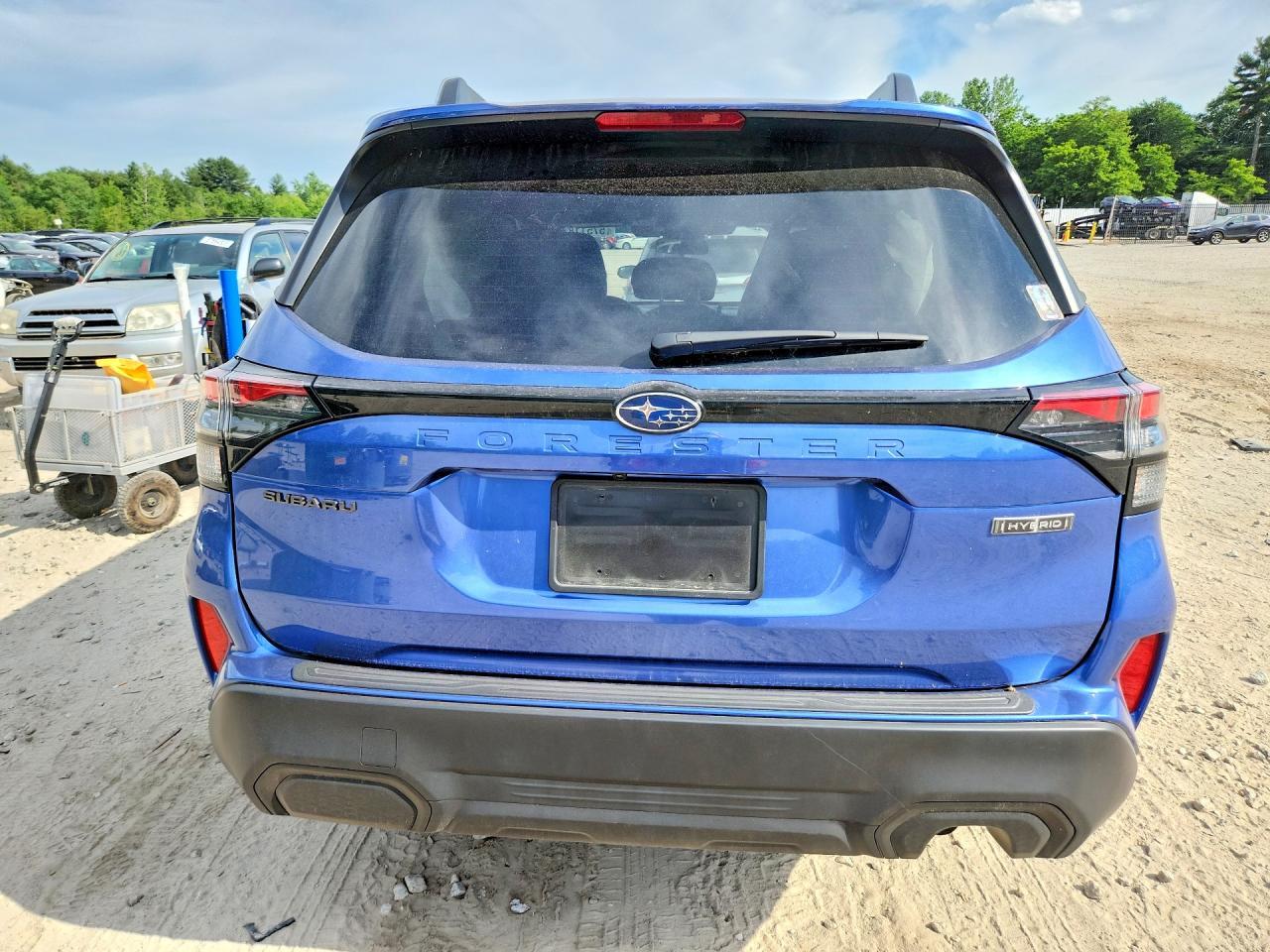 2025 Subaru Forester Premium - Фото 6