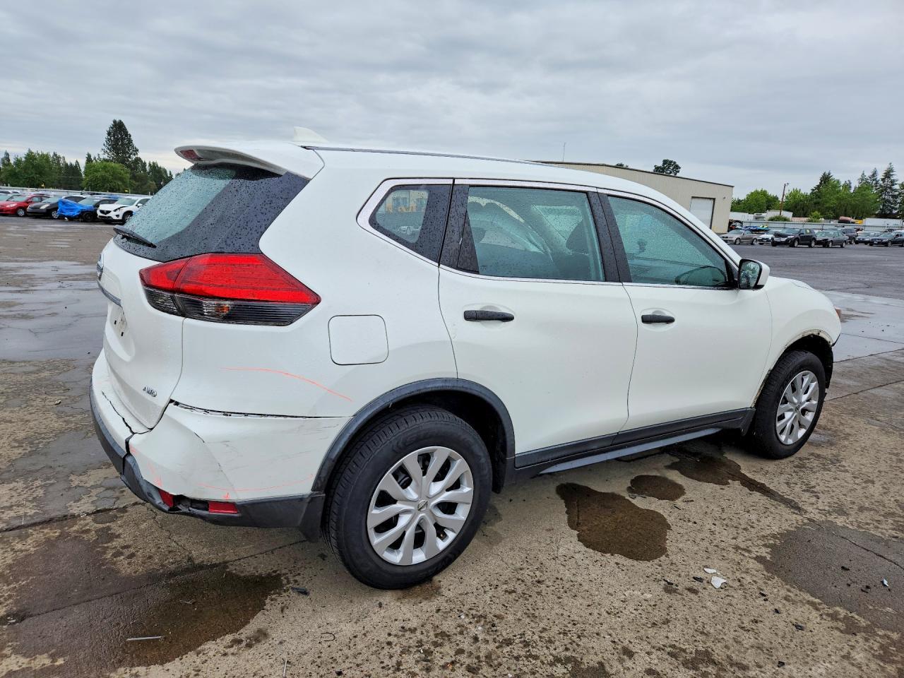 2017 Nissan Rogue S - Фото 3