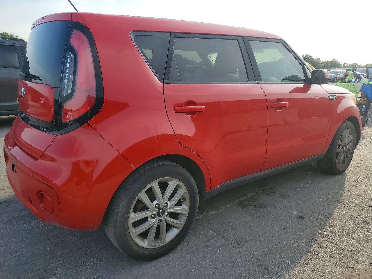 2018 Kia Soul + - Image 3