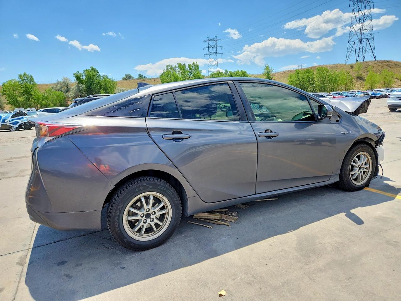 2017 Toyota Prius One - Image 3