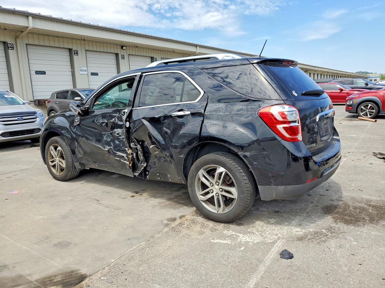 2017 Chevrolet Equinox Premier - Фото 2