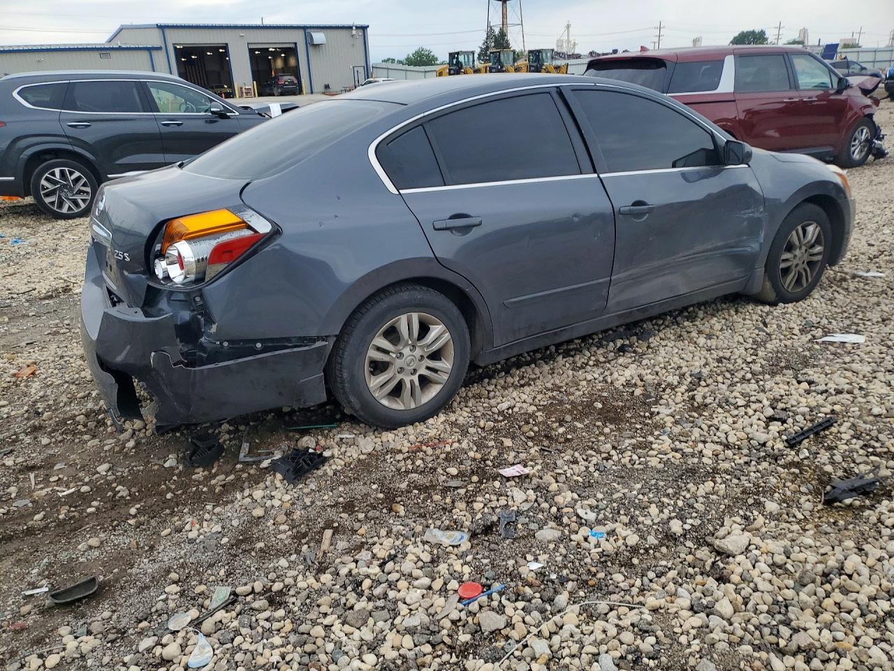2012 Nissan Altima 2.5 - Image 3