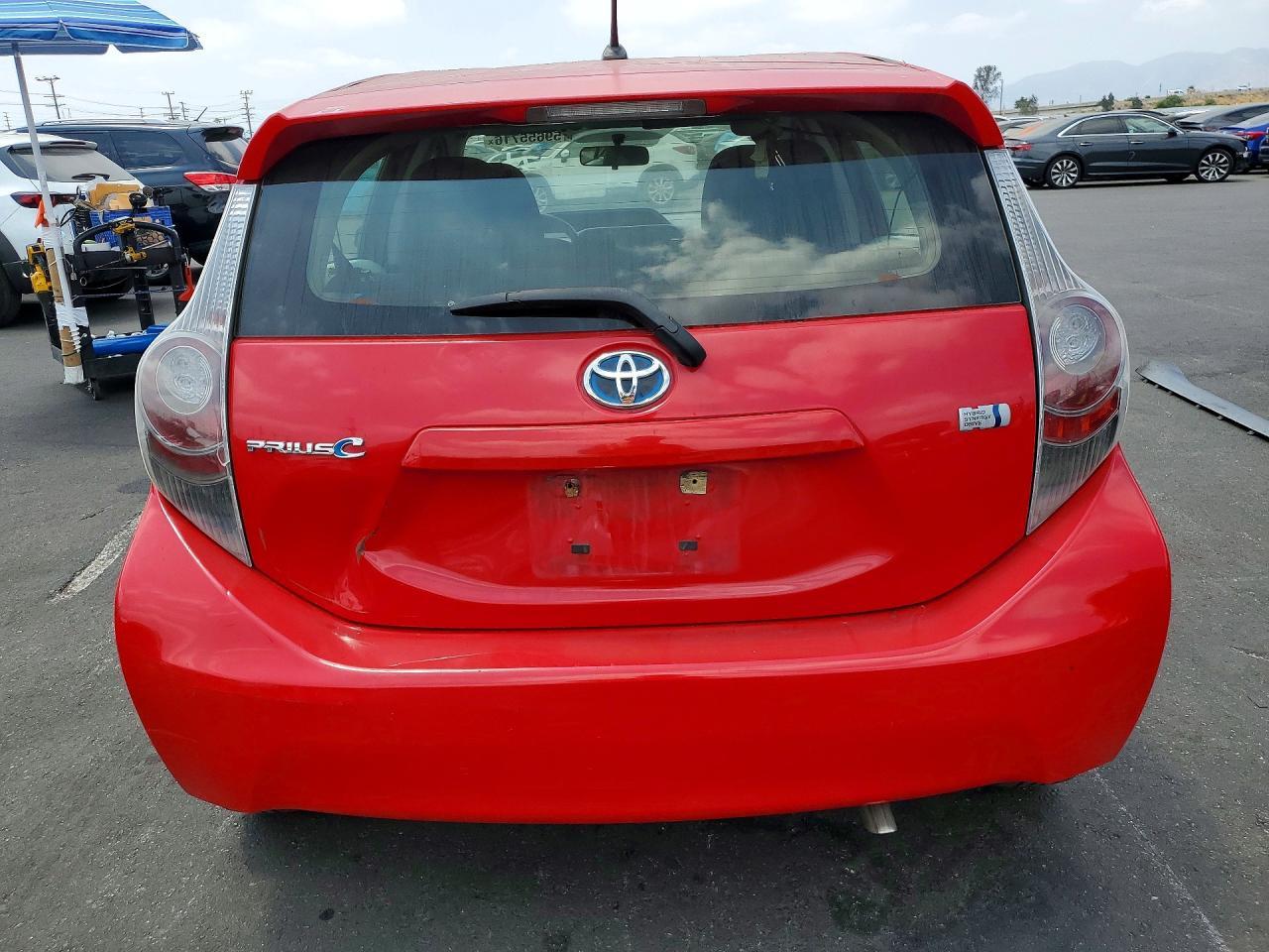 2014 Toyota Prius - Фото 6