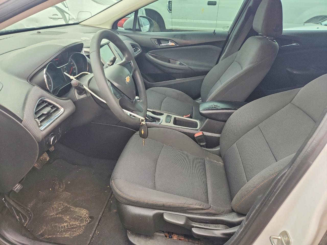 2018 Chevrolet Cruze Ls - Фото 7