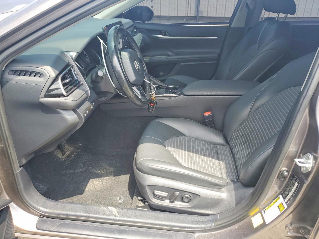 2024 Toyota Camry Hybrid Se - Фото 7