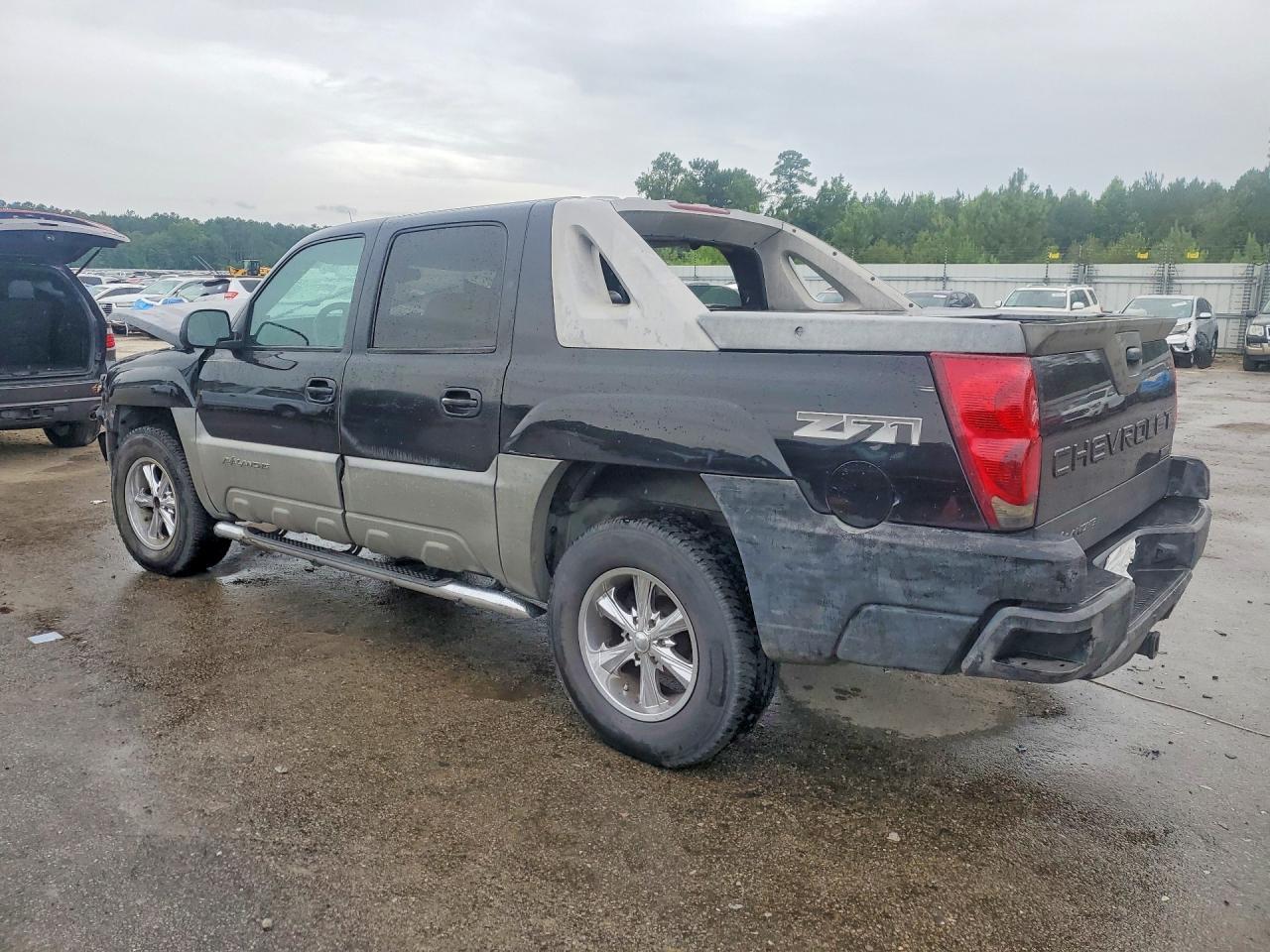 2002 Chevrolet Avalanche K1500 - Фото 2