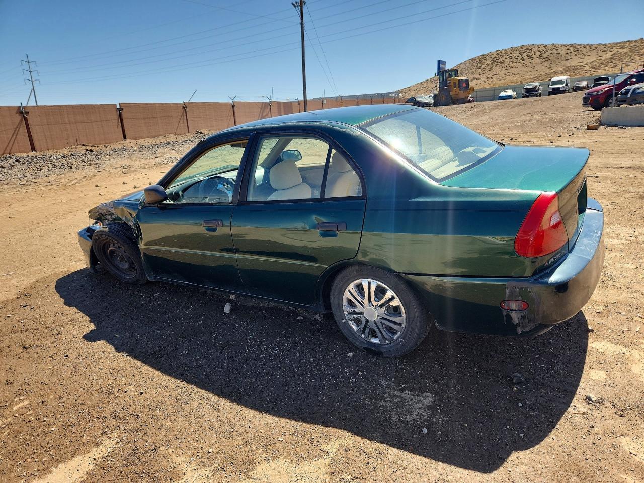 2000 Mitsubishi Mirage De - Фото 2
