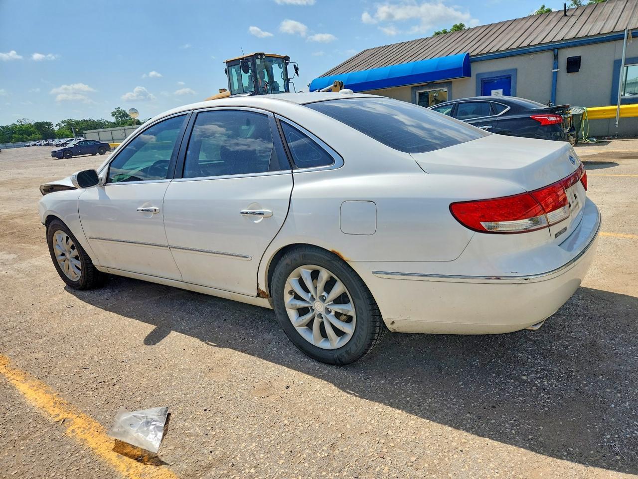 2008 Hyundai Azera Limited - Image 2