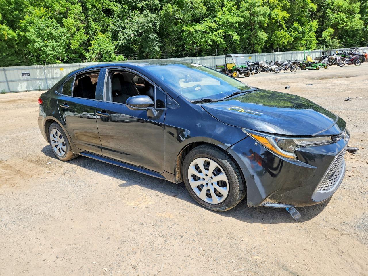 2021 Toyota Corolla Le - Фото 4