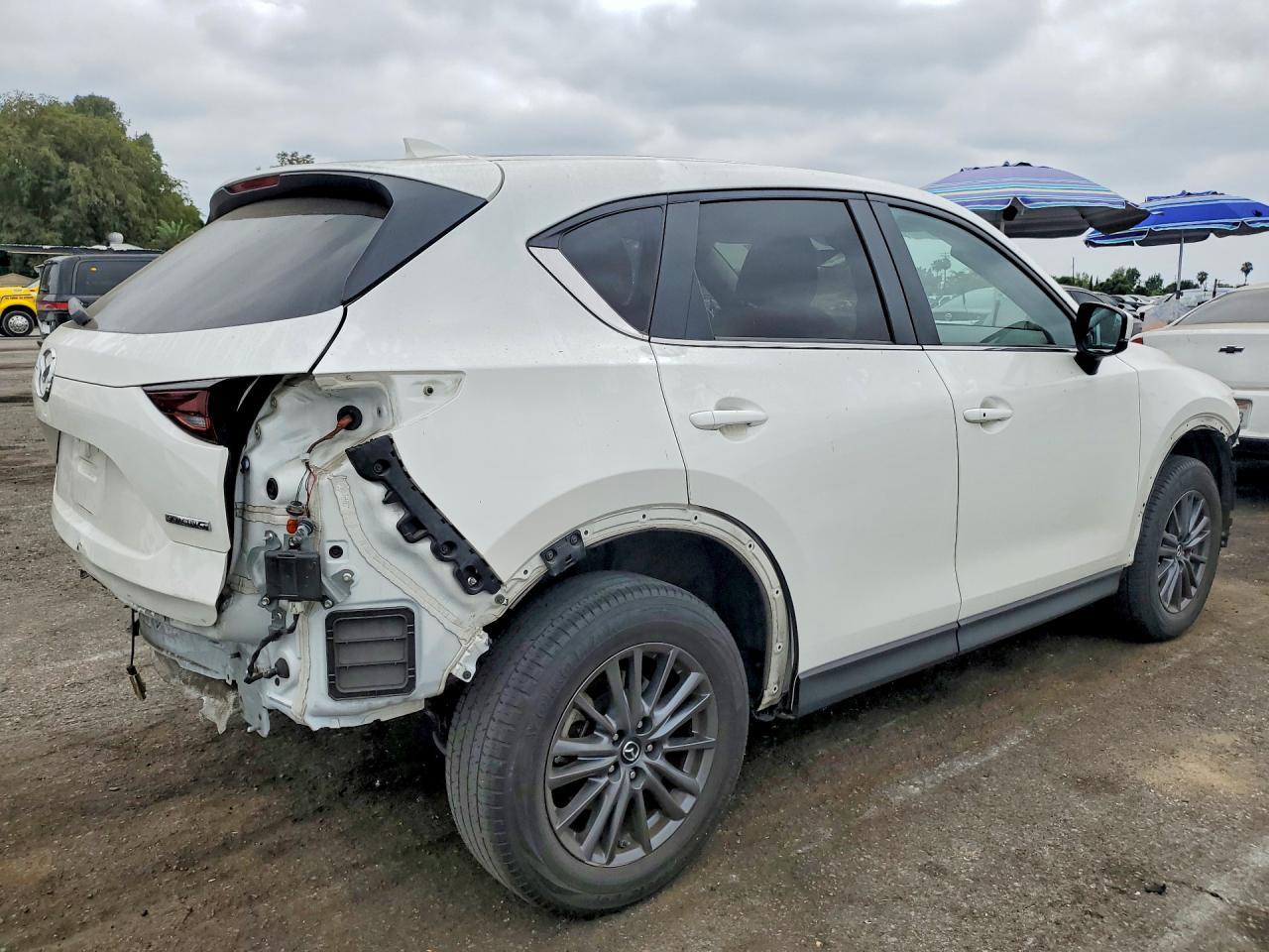 2020 Mazda Cx-5 Touring - Image 3