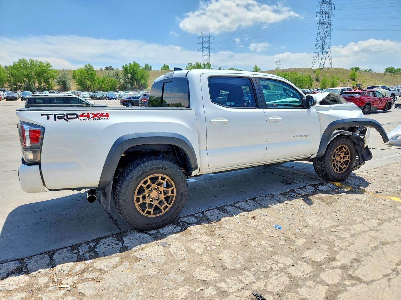 2020 Toyota Tacoma Trd Off-Road - Image 3