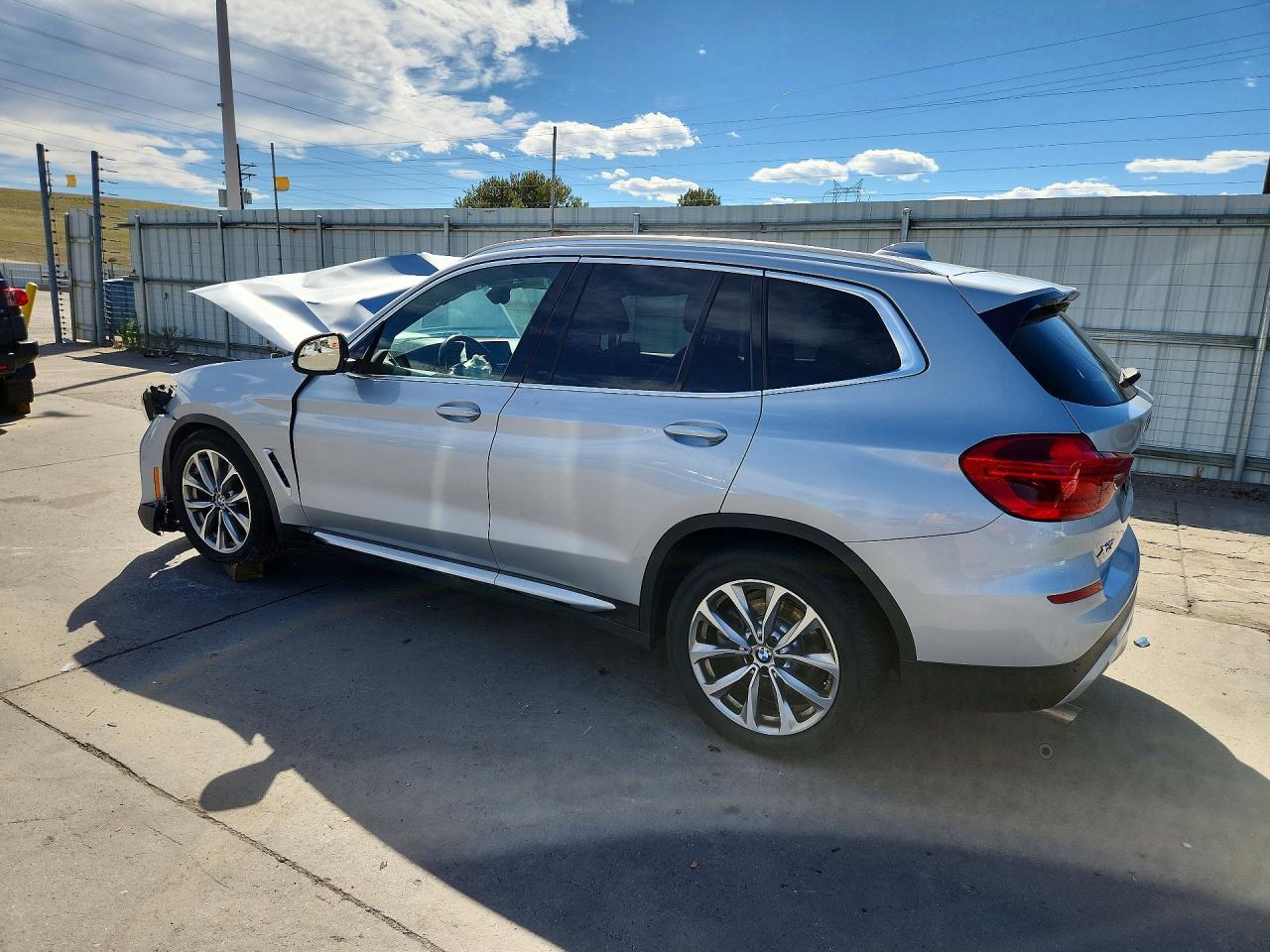 2019 BMW X3 xDrive30I - Фото 2