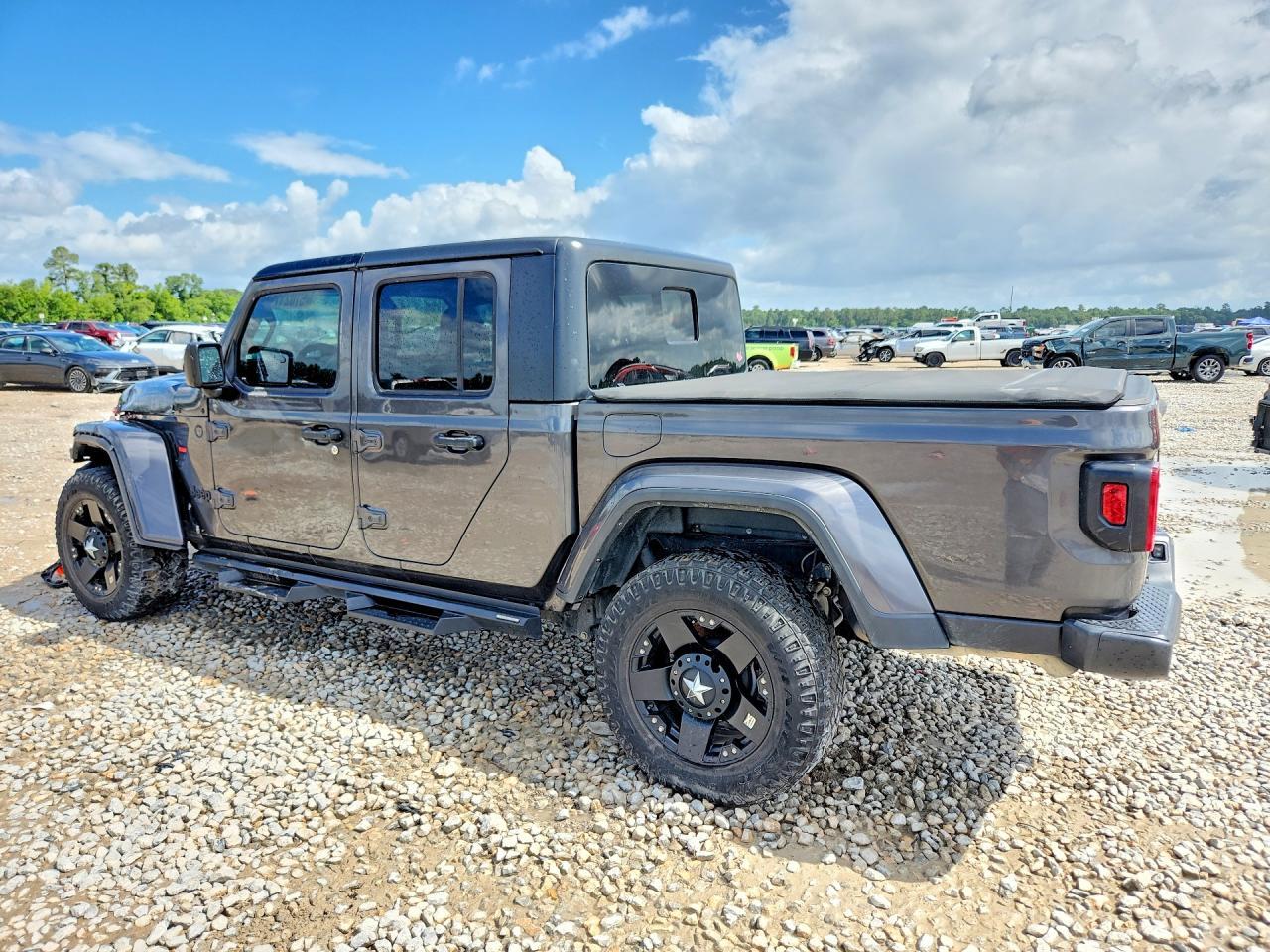 2022 Jeep Gladiator Sport - Фото 2