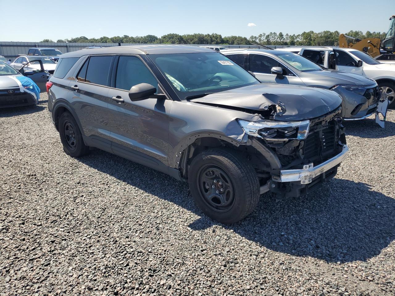 2022 Ford Explorer - Image 4