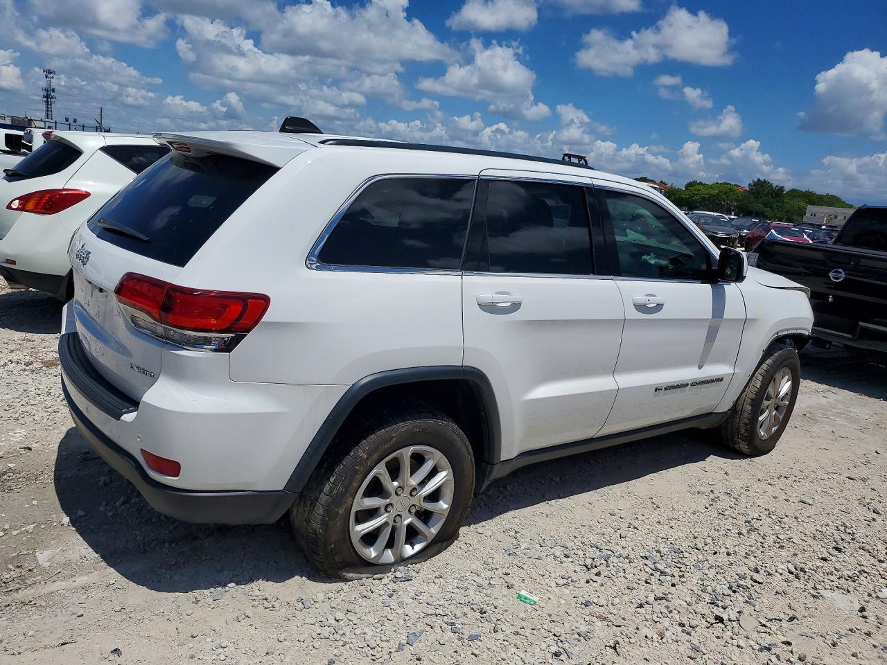 2022 Jeep Grand Cherokee Laredo E - Фото 3