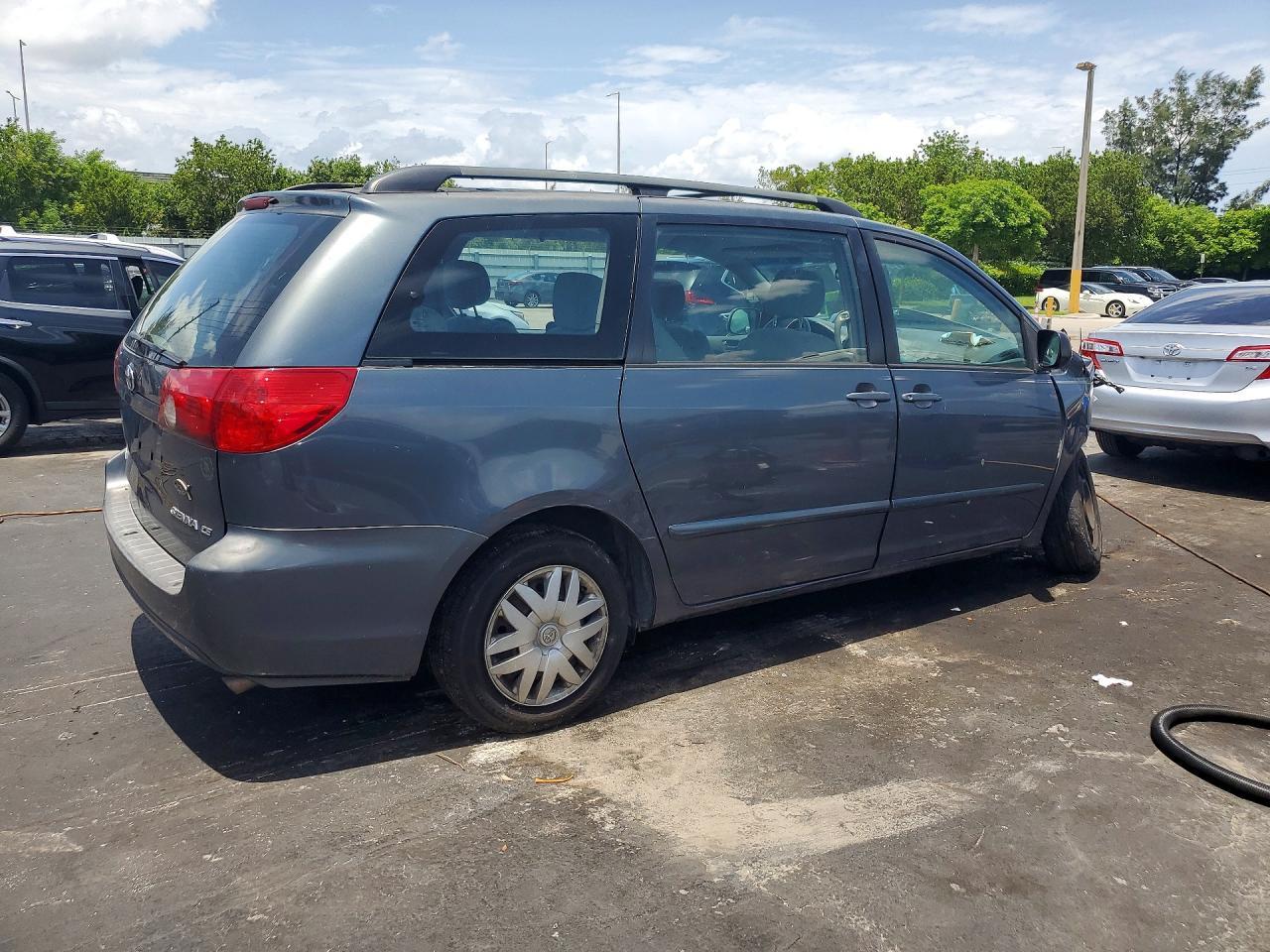 2008 Toyota Sienna - Фото 3