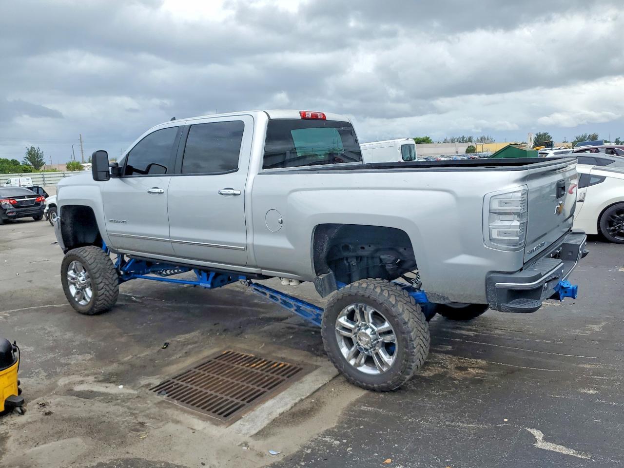 2015 Chevrolet Silverado K2500 Heavy Duty Ltz - Фото 2