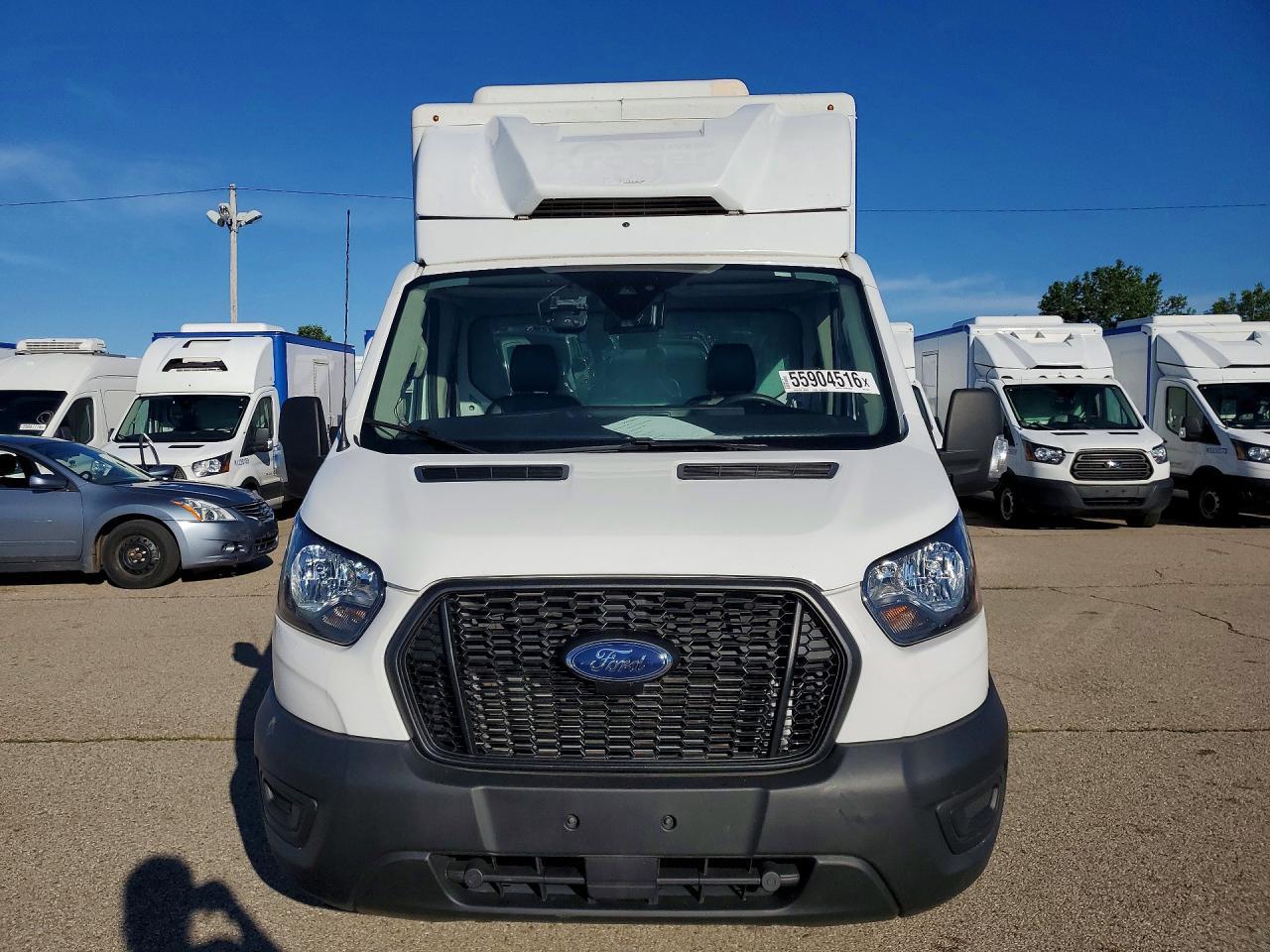 2020 Ford Transit Delivery Truck - Фото 5