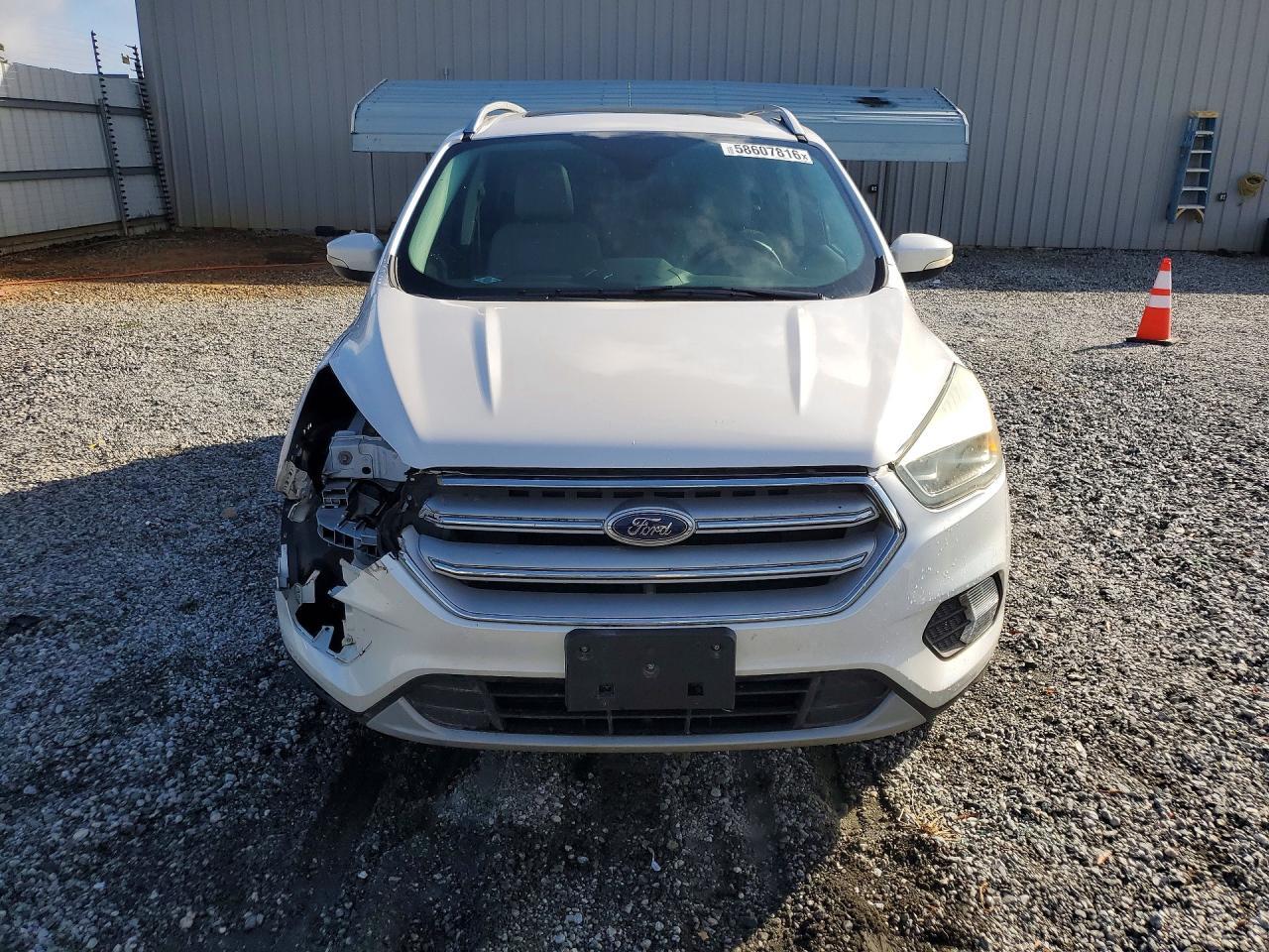 2017 Ford Escape - Фото 5