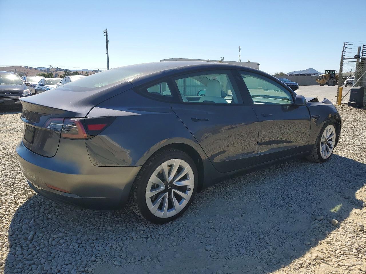 2023 Tesla Model 3 - Image 3