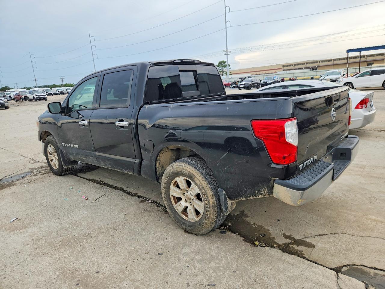 2019 Nissan Titan Sv - Фото 2