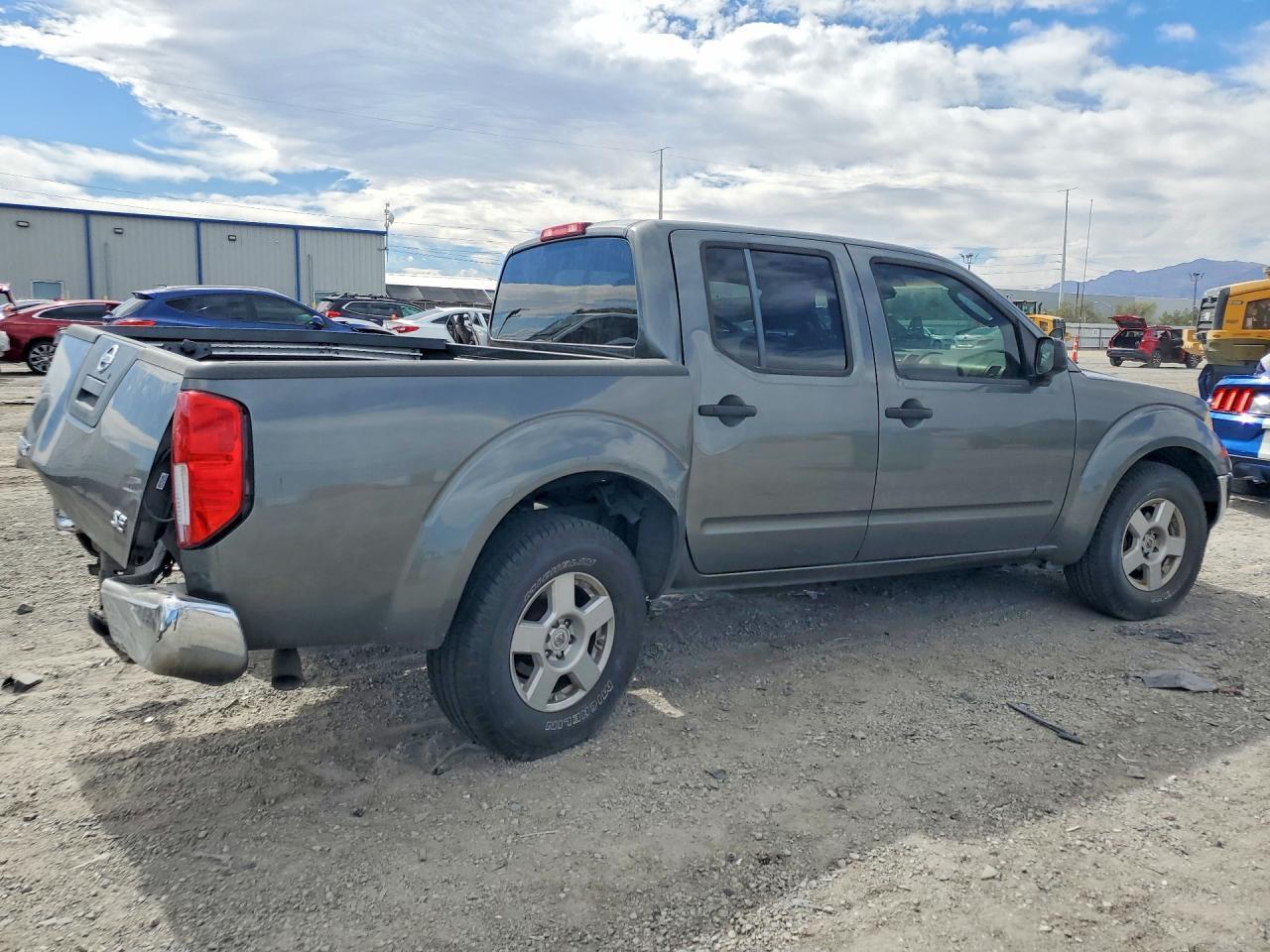 2006 Nissan Frontier Se - Image 3