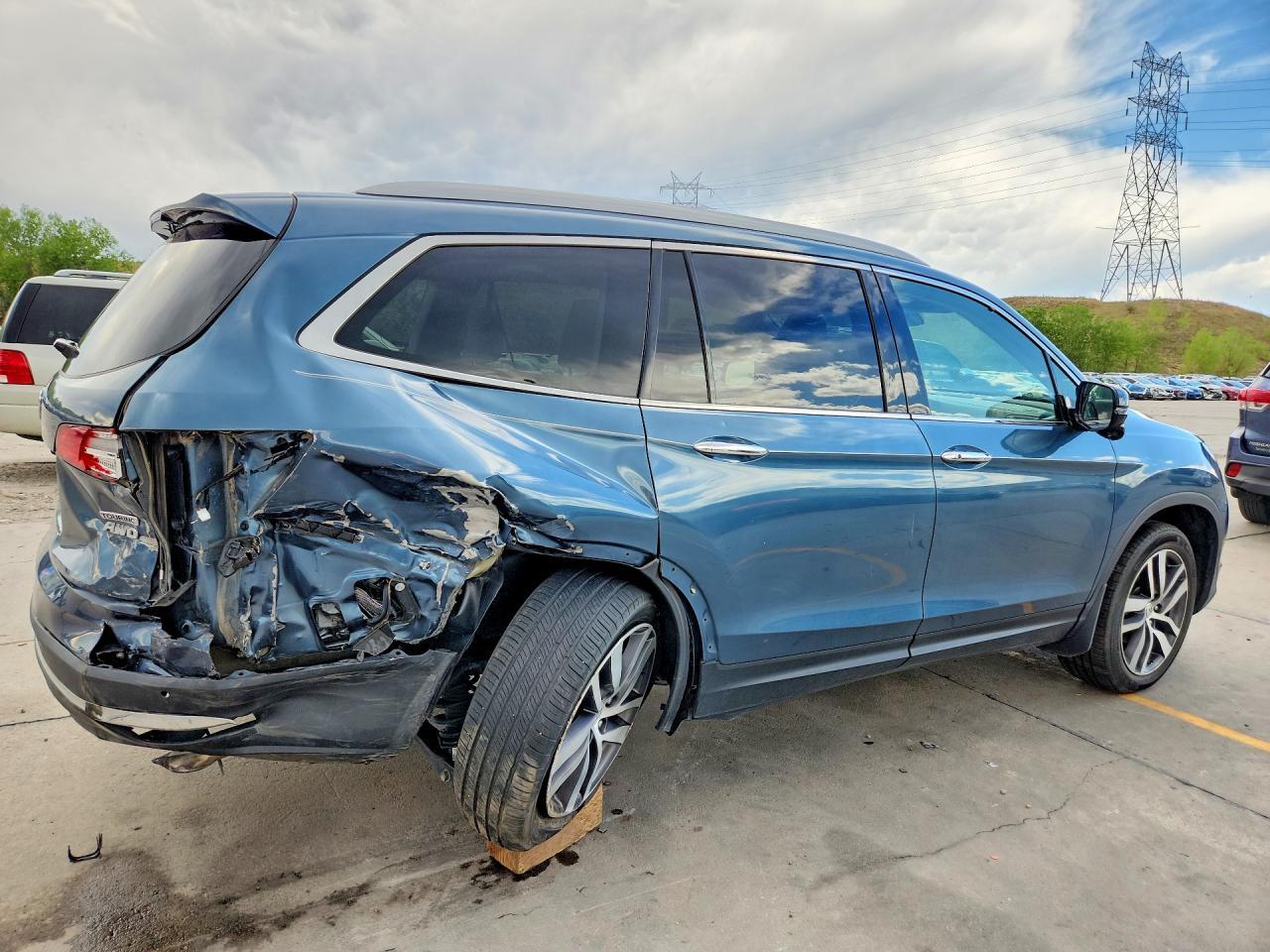 2017 Honda Pilot Touring - Фото 3