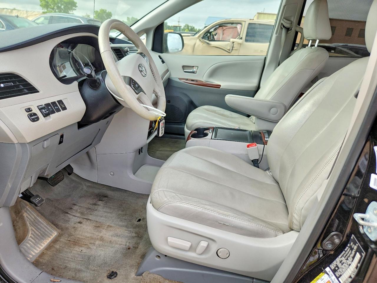 2014 Toyota Sienna Xle 7-Passenger Auto Access Se - Фото 7