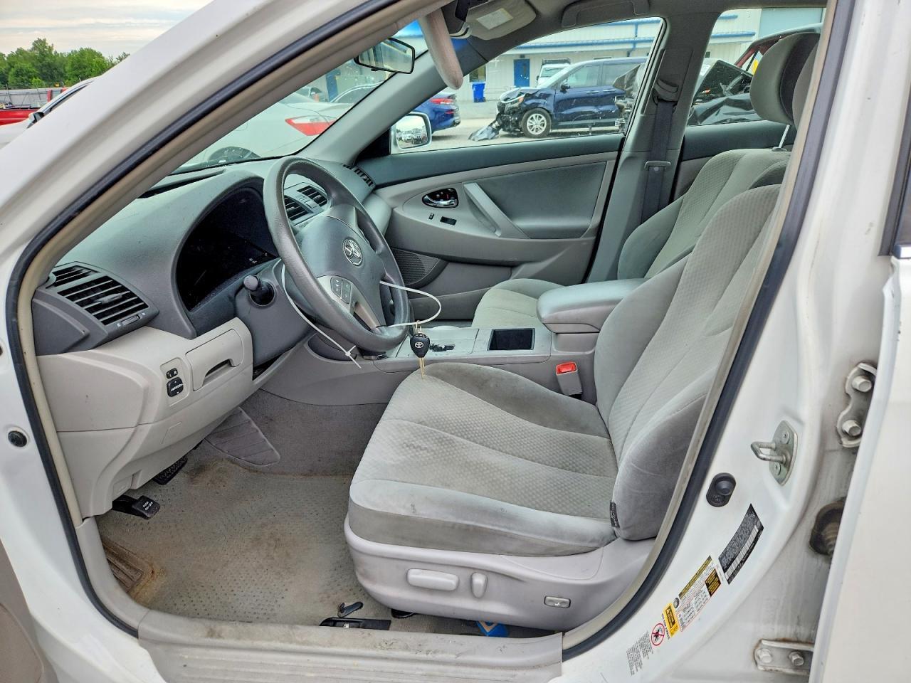 2009 Toyota Camry Le - Фото 7