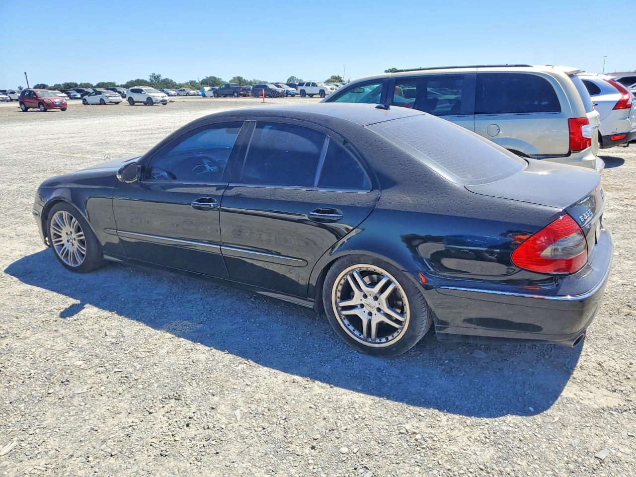 2007 Mercedes-Benz E 550 - Image 2