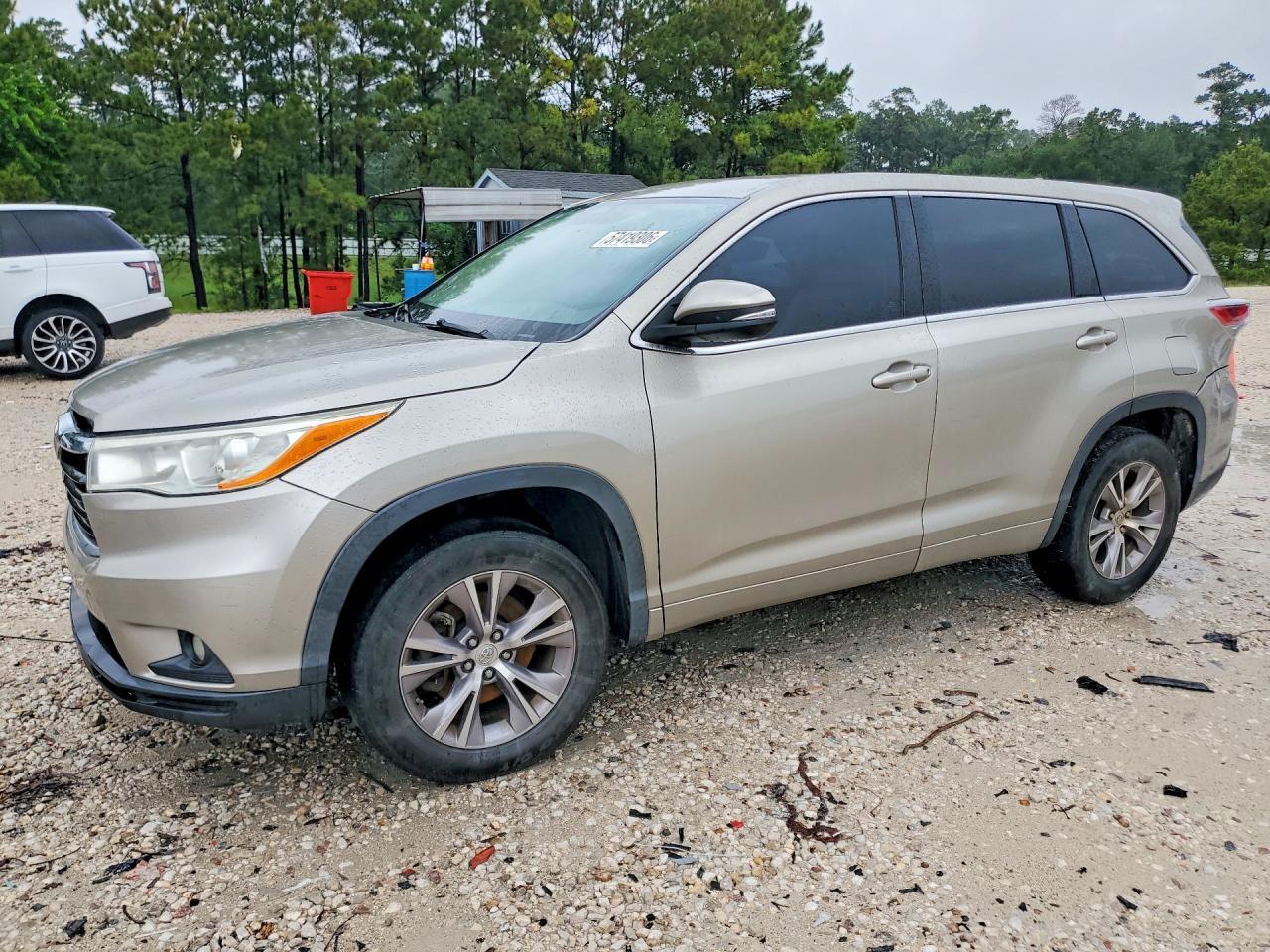 2014 Toyota Highlander Le Plus
