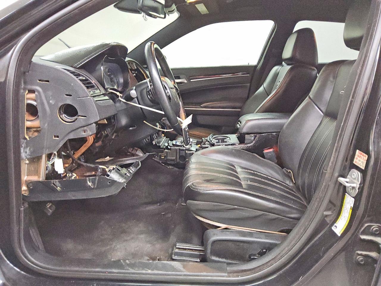 2018 Chrysler 300 S - Image 7