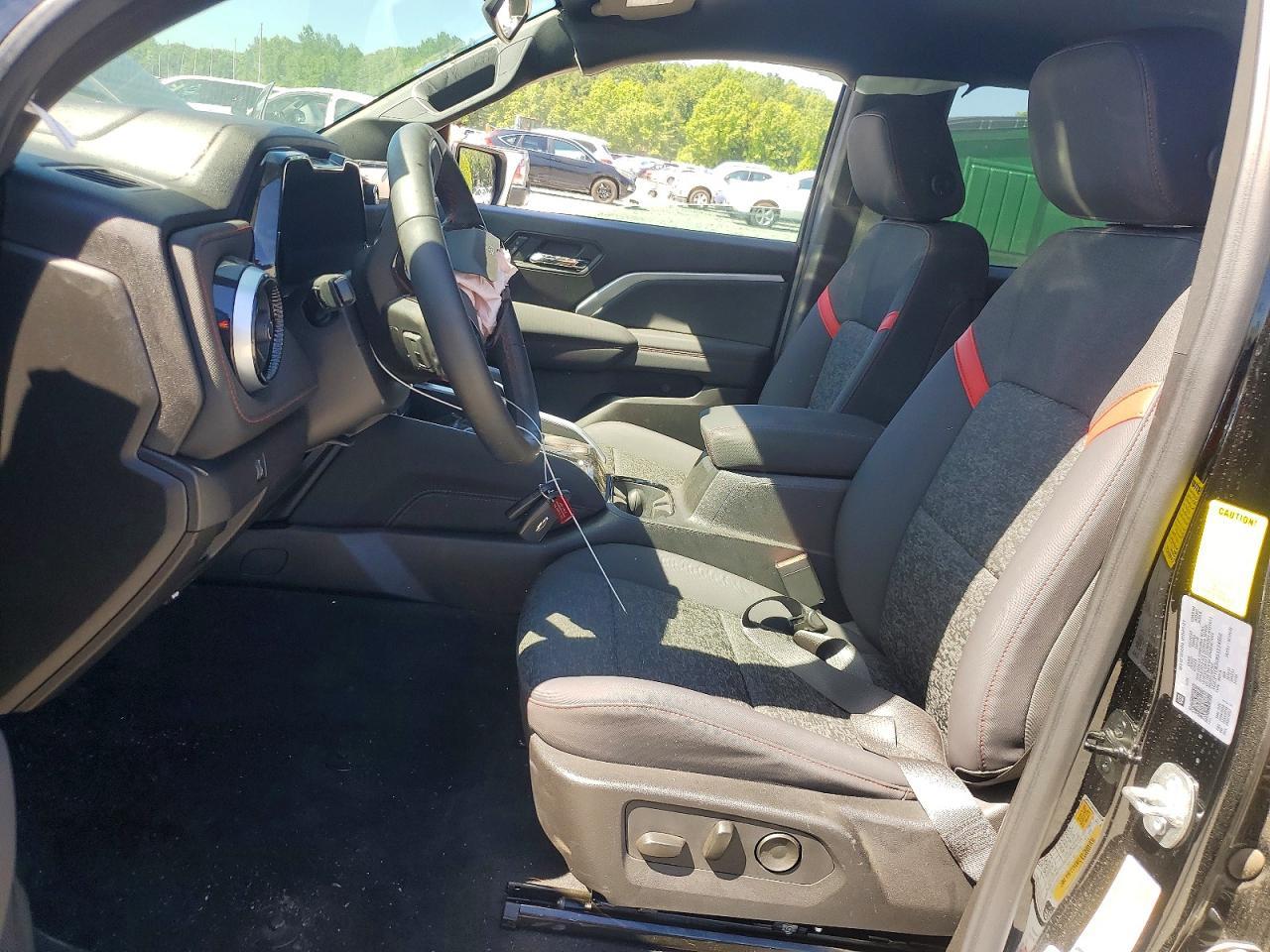 2025 Chevrolet Colorado Z71 - Фото 7