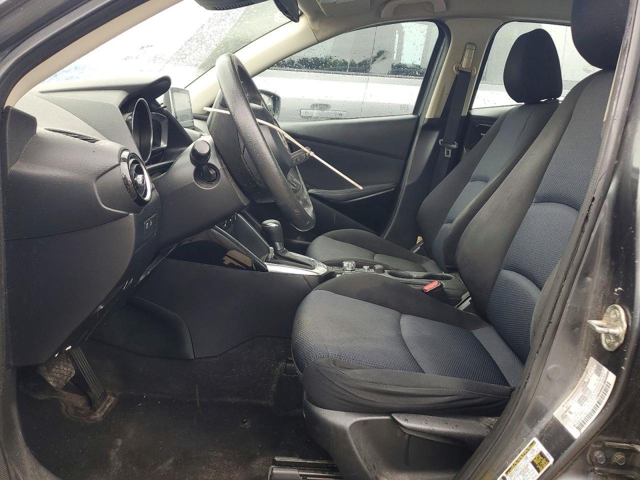 2016 Scion Ia Base - Фото 7
