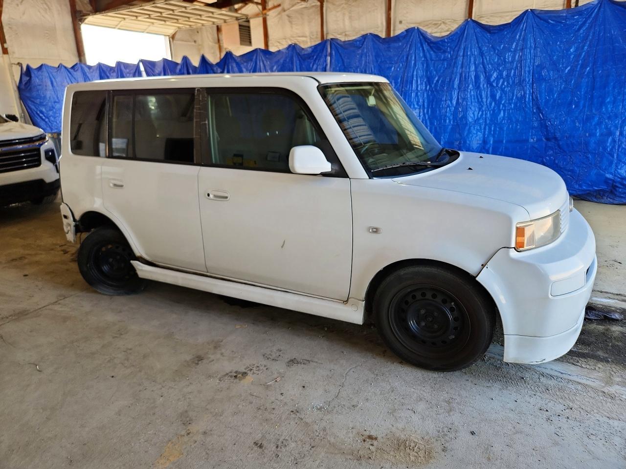2005 Toyota Scion Xb - Фото 4