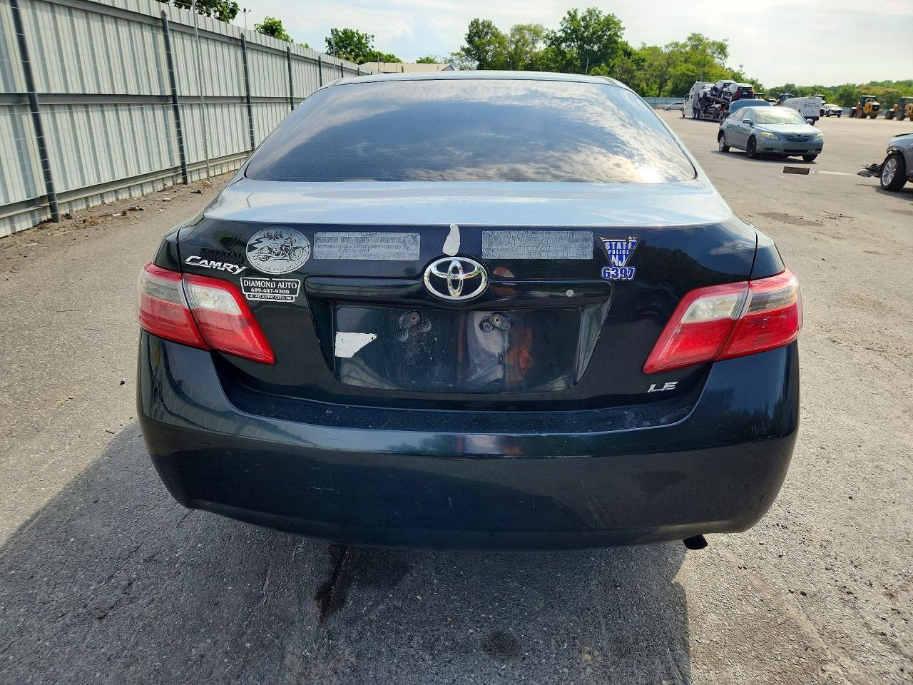 2009 Toyota Camry Le - Фото 6