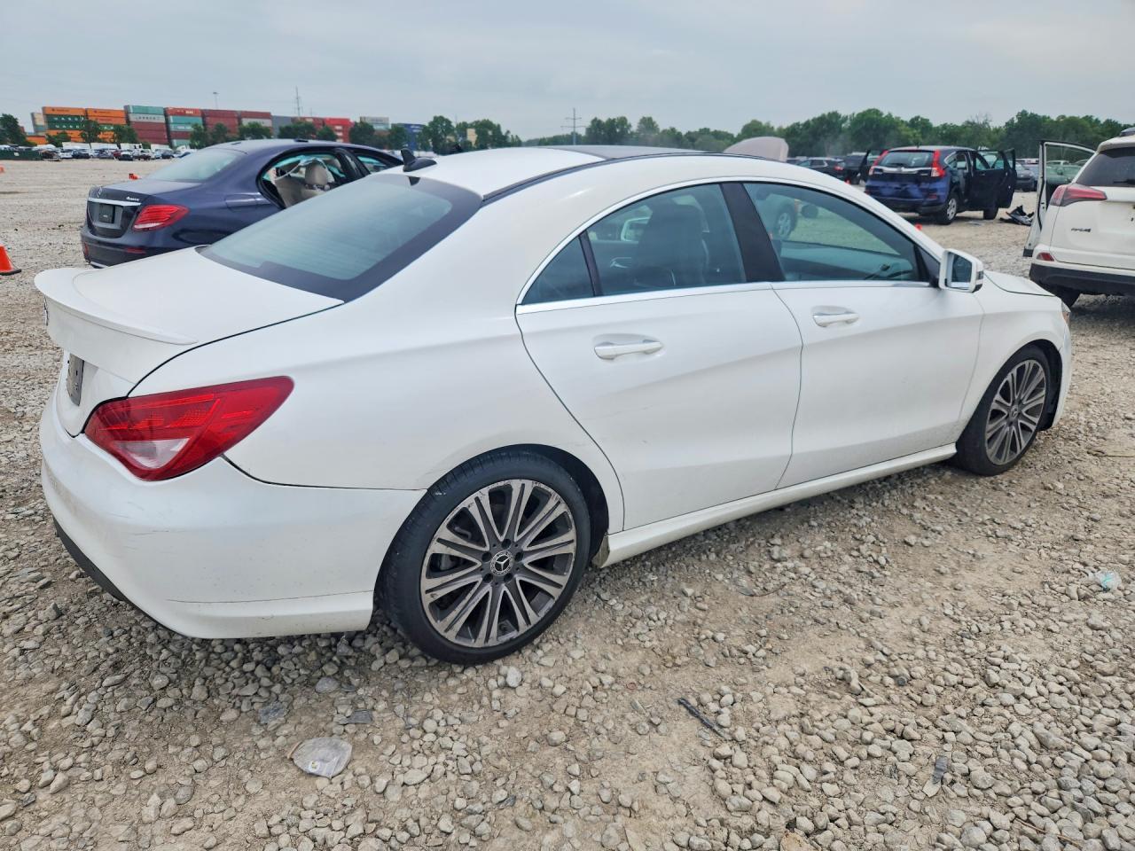 2019 Mercedes-Benz Cla 250 - Фото 3