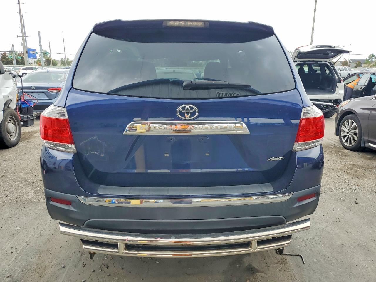 2013 Toyota Highlander Base - Фото 6