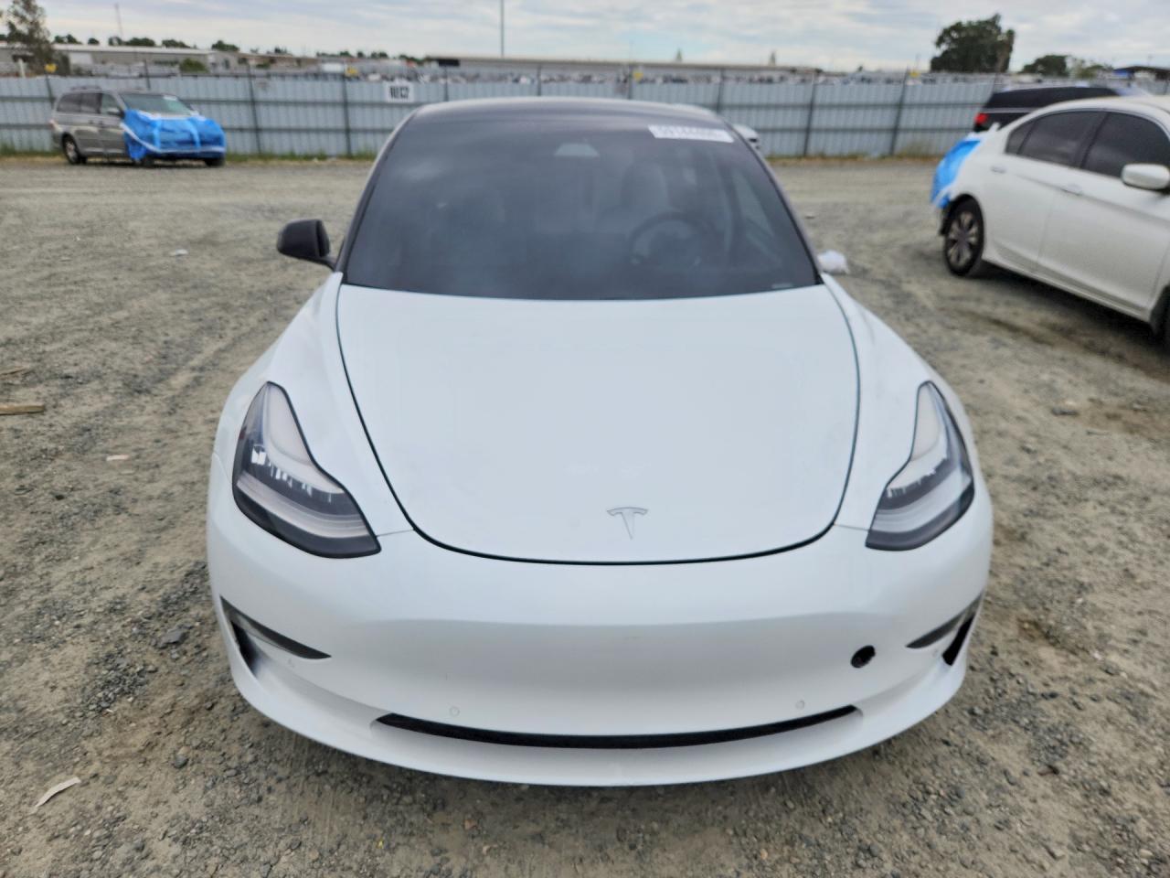 2019 Tesla Model 3 - Image 5