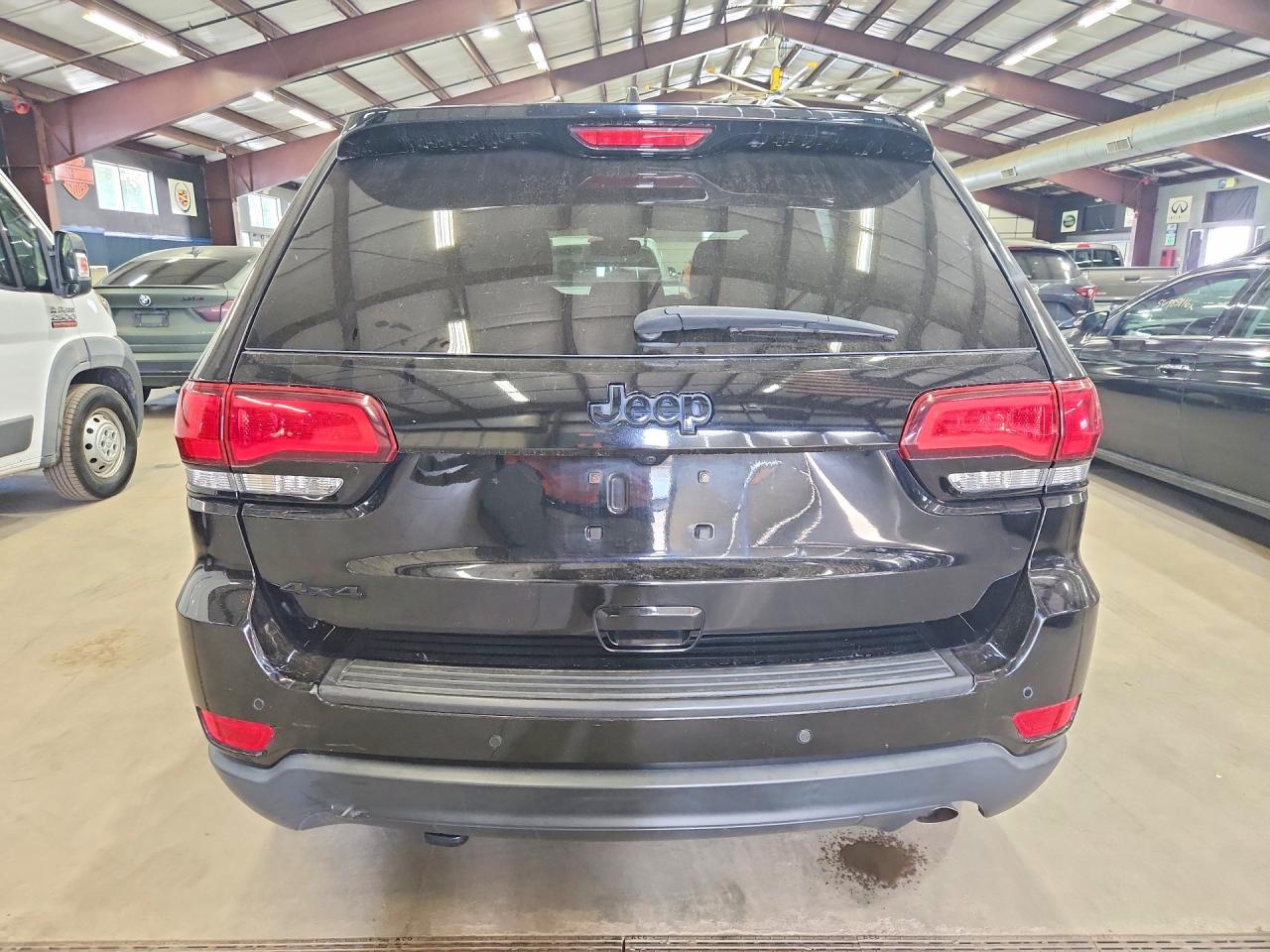 2019 Jeep Grand Cherokee Laredo - Фото 6