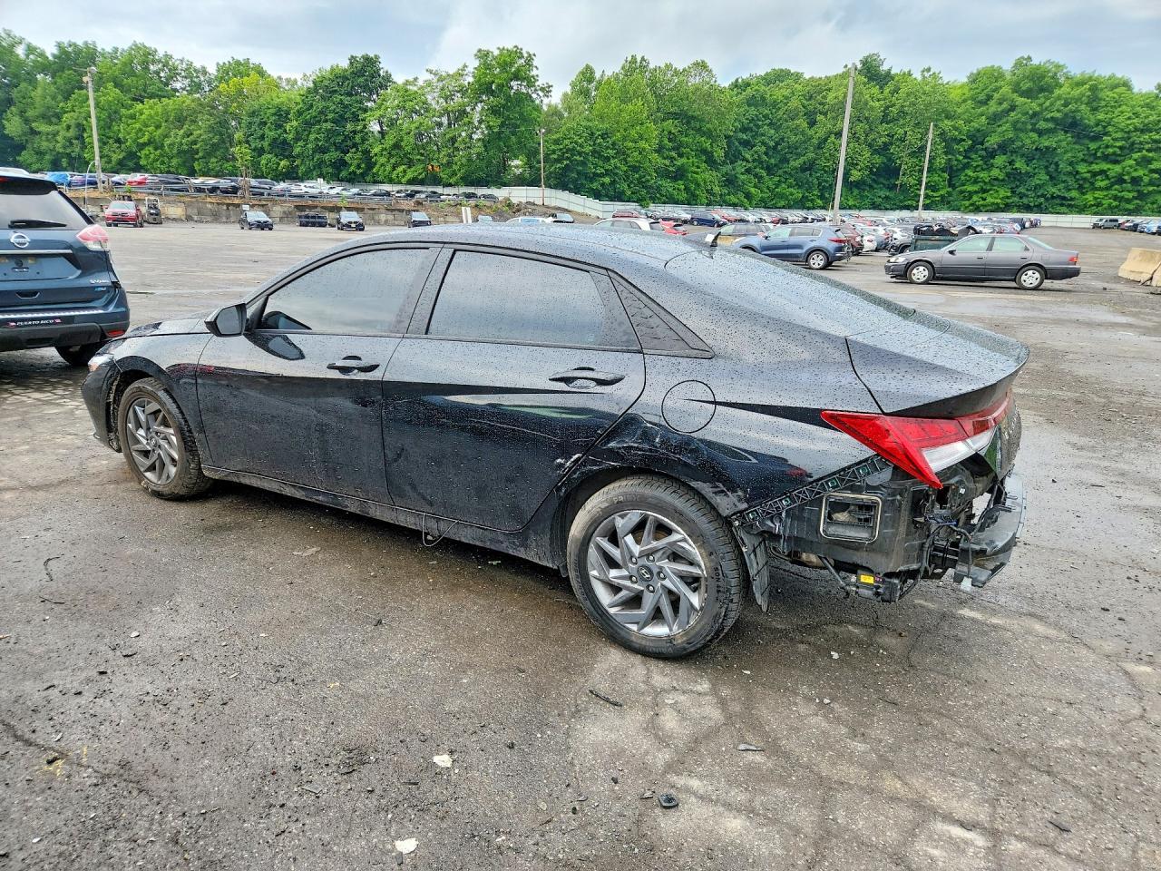 2024 Hyundai Elantra Blue - Фото 2