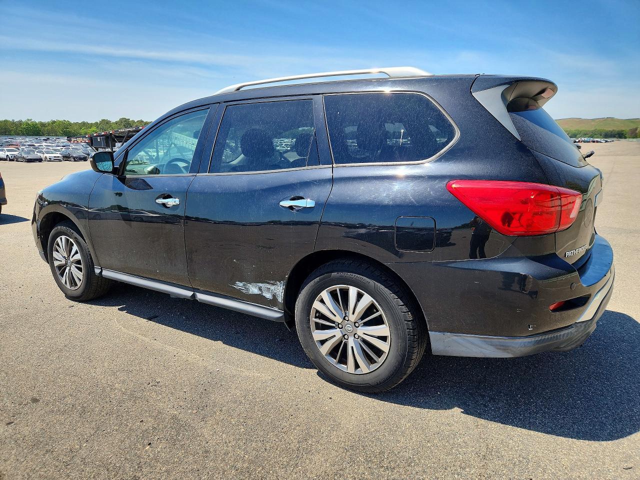 2018 Nissan Pathfinder Sv - Фото 2
