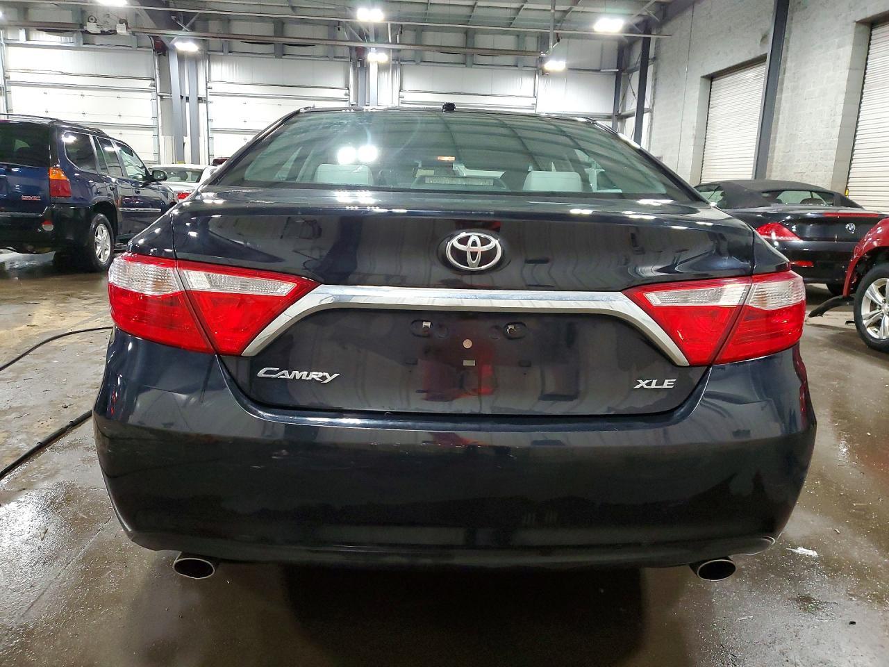 2016 Toyota Camry Xle V6 - Фото 6