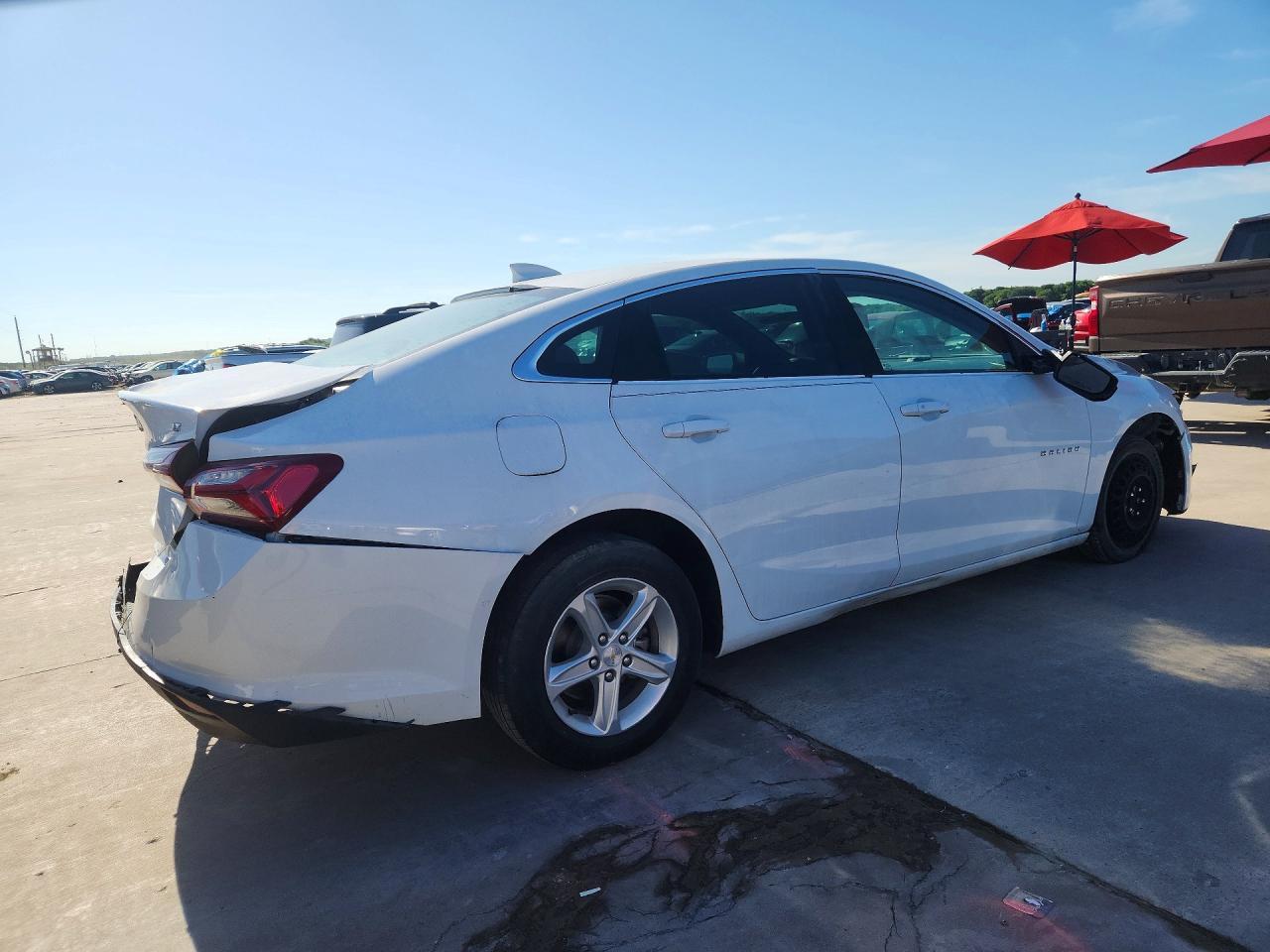 2022 Chevrolet Malibu Lt - Фото 3