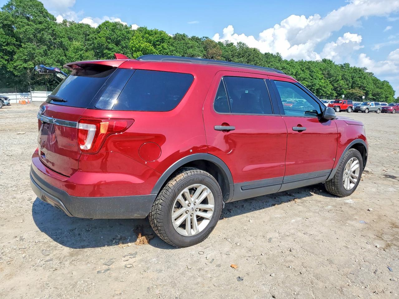 2016 Ford Explorer - Image 3